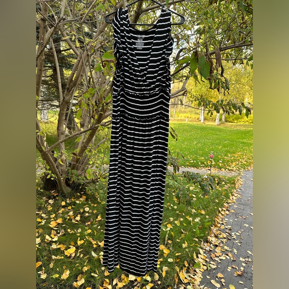 Time and Tru women’s maxi dress